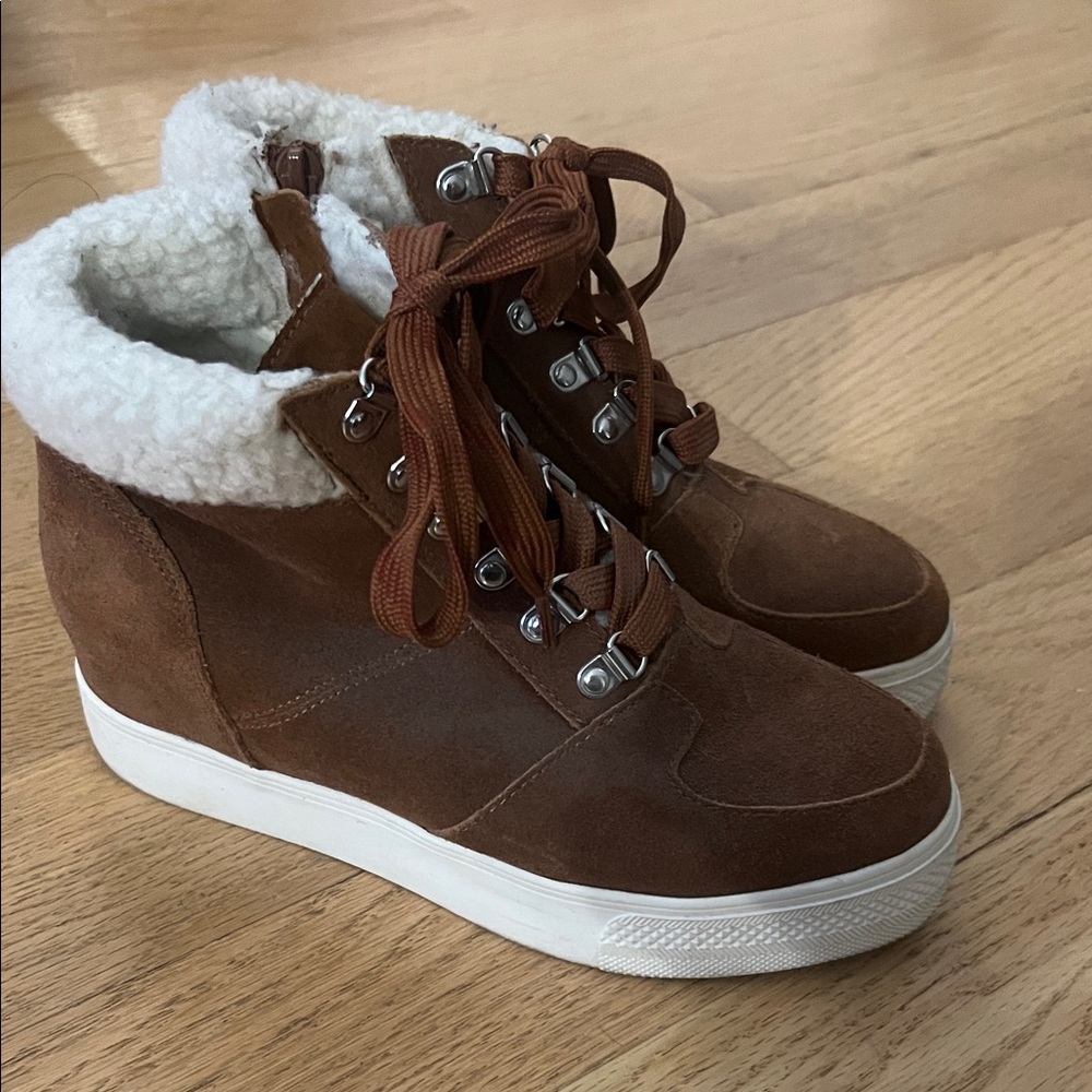 Steve Madden Brown Lace Up Boots with White Trim